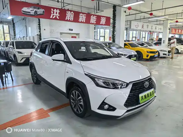 Toyota Yaris L 2022