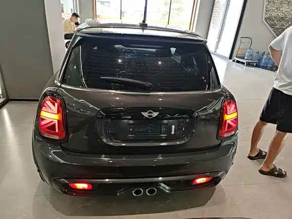 MINI MINI 2018