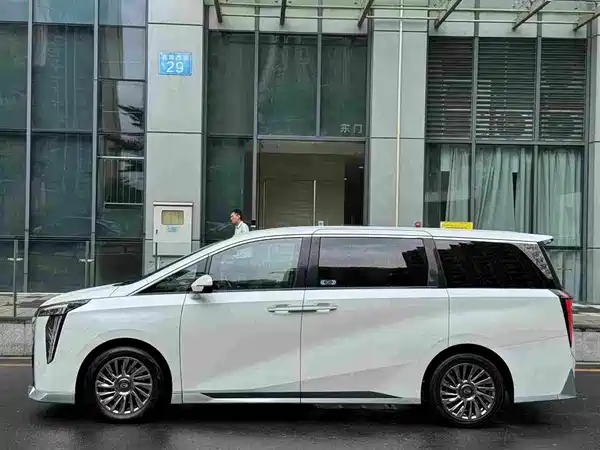 GAC Trumpchi M8 2023