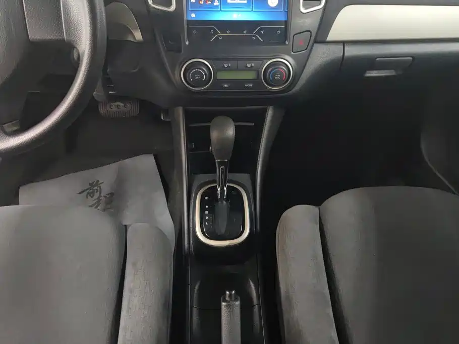Nissan Sylphy 2019 — фото 16