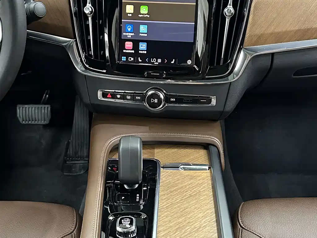 Volvo S90 2023 — фото 14
