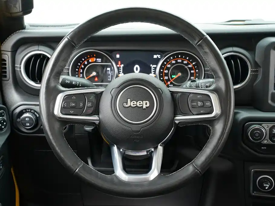 Jeep Wrangler 2021 — фото 15