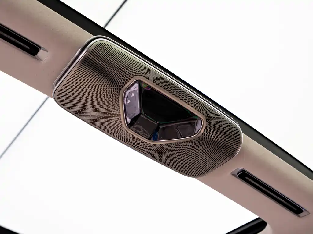 Mercedes-Benz Maybach S-Class 2022 — фото 19