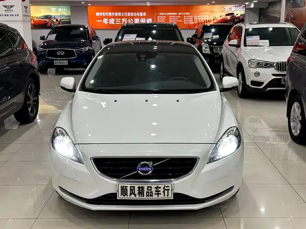 Volvo V40 2016