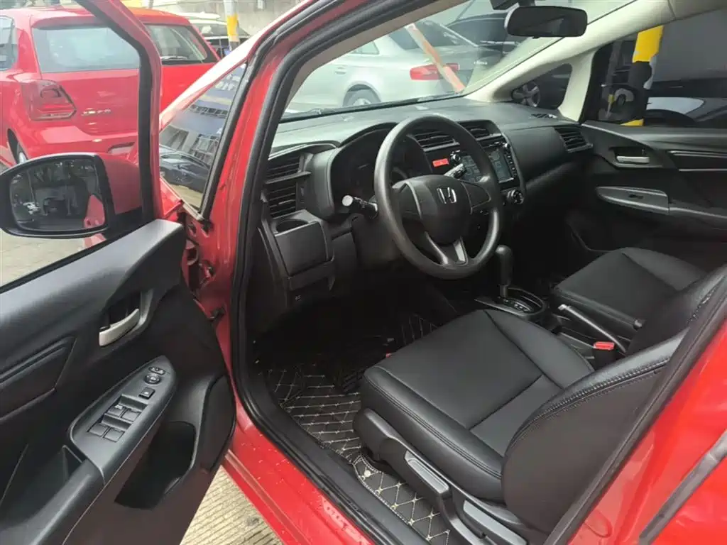 Honda Fit 2015 — фото 16