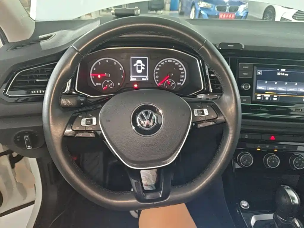 Volkswagen T-Roc 2019 — фото 11