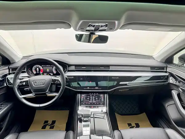 Audi A8 2021