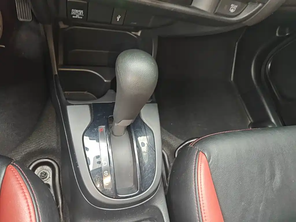 Honda Fit 2016 — фото 10