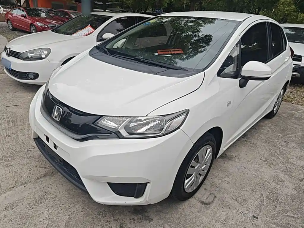 Honda Fit 2016 — фото 1