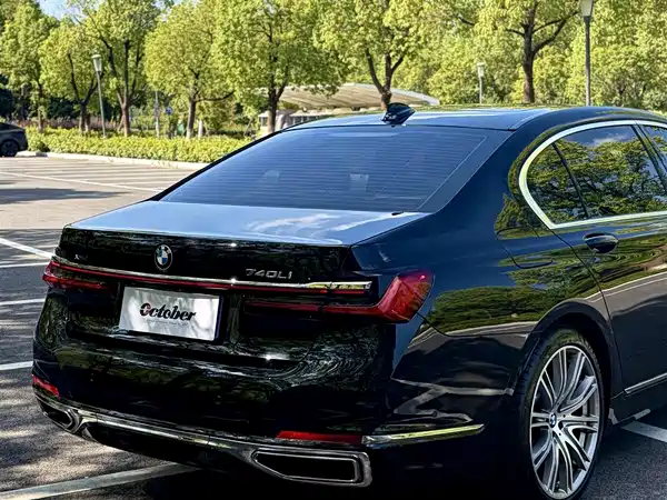 BMW 7 Series 2021