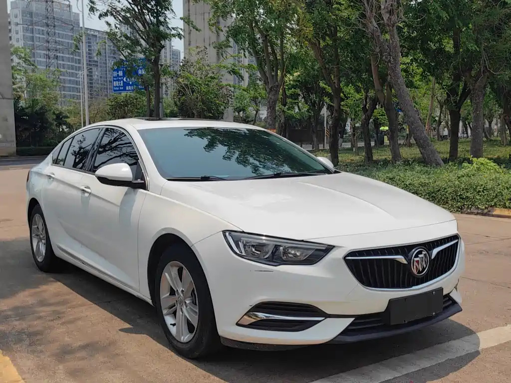 Buick Regal 2018 — фото 3