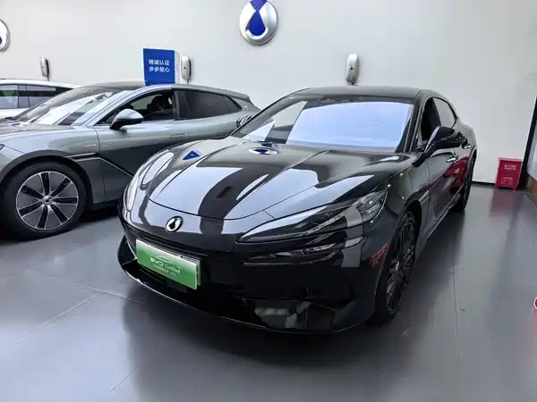 Denza Z9GT 2025