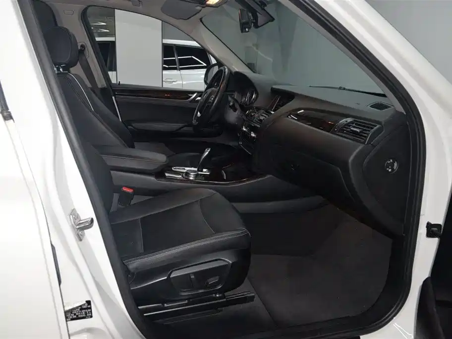 BMW X3 2016 — фото 19