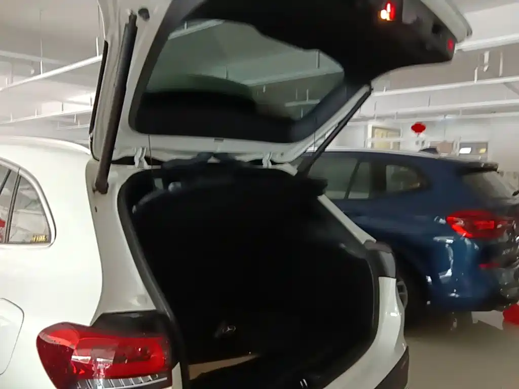 Mercedes-Benz GLA 2020 — фото 19
