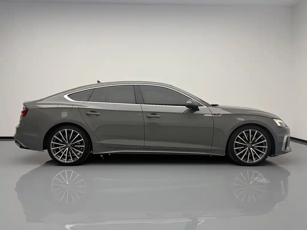Audi A5 2021 — фото 8