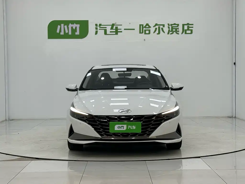 Hyundai Elantra 2023