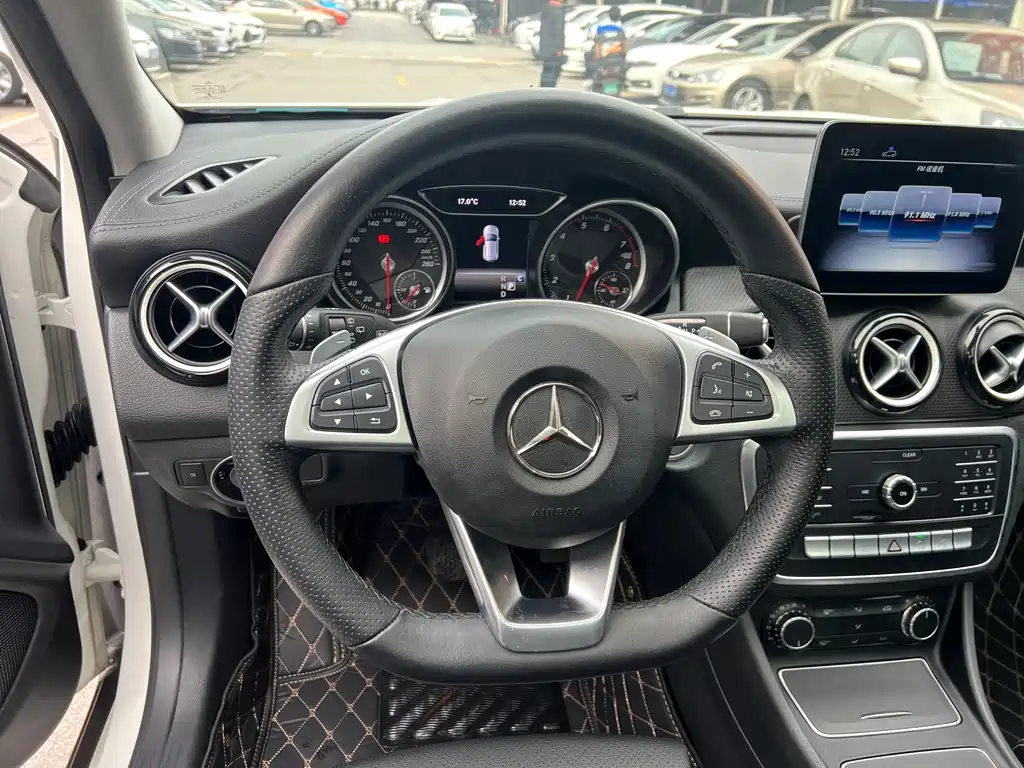 Mercedes-Benz GLA 2020 — фото 12
