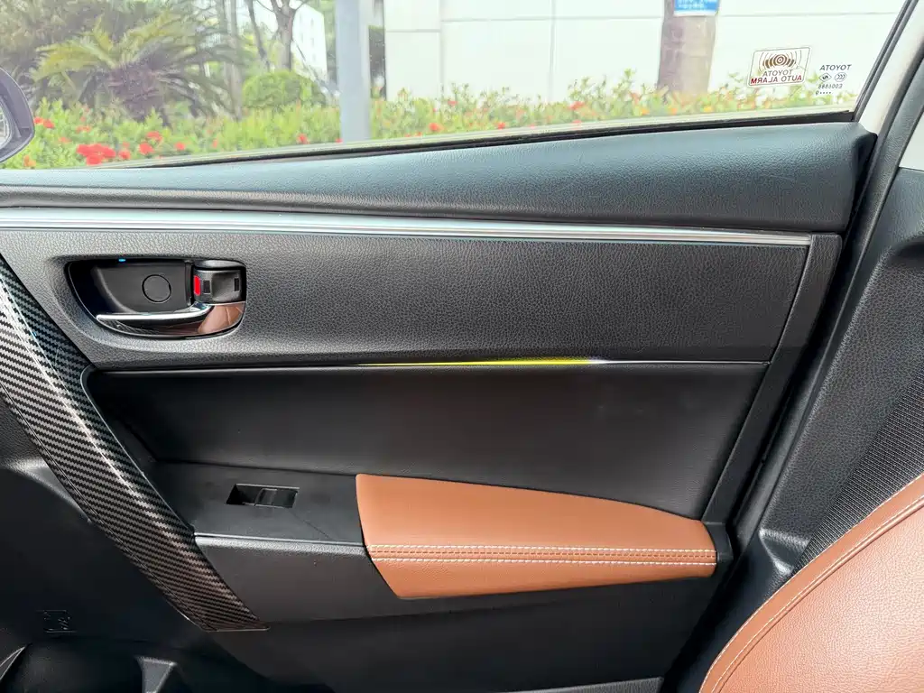 Toyota Corolla Dual Engine E+ 2019 — фото 14