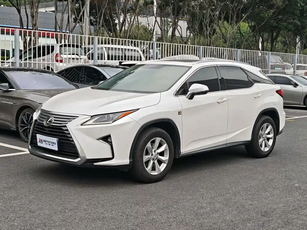 Lexus RX 2017 — фото 1