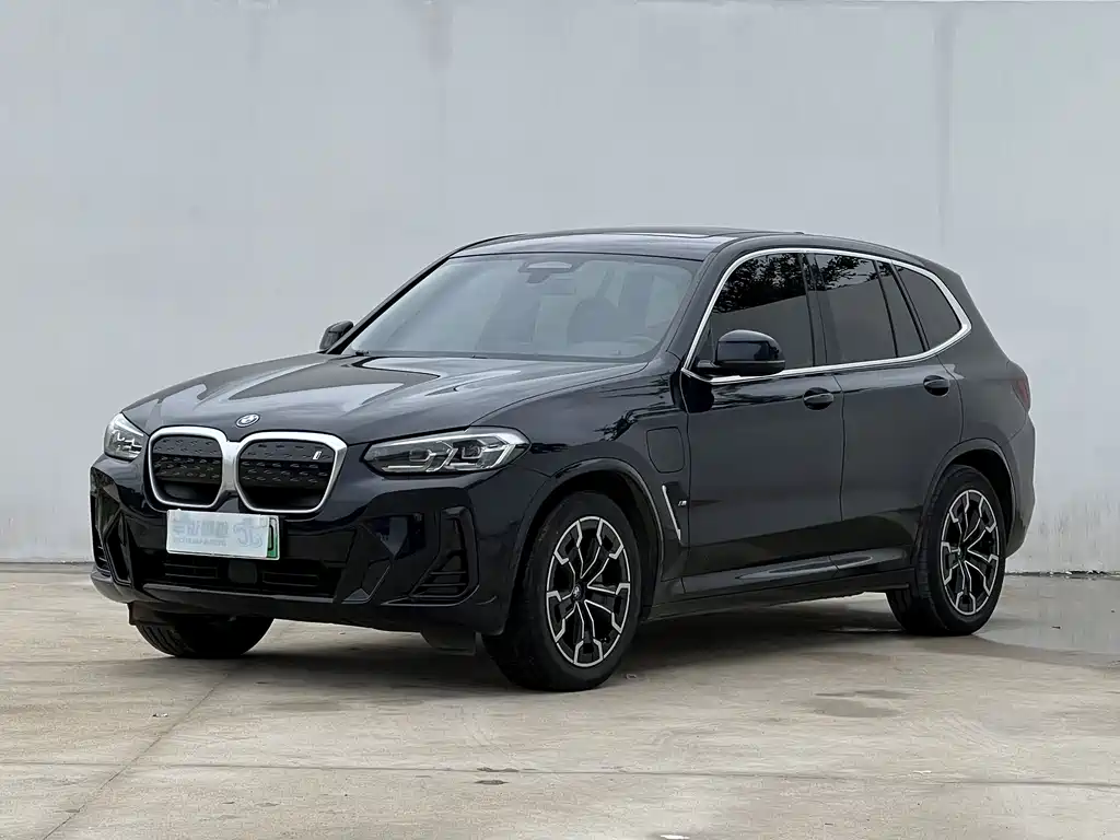 BMW iX3 2023 — фото 1