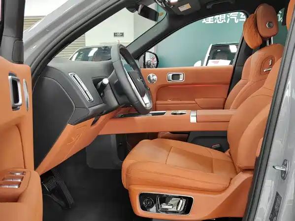 Li Auto L9 2025