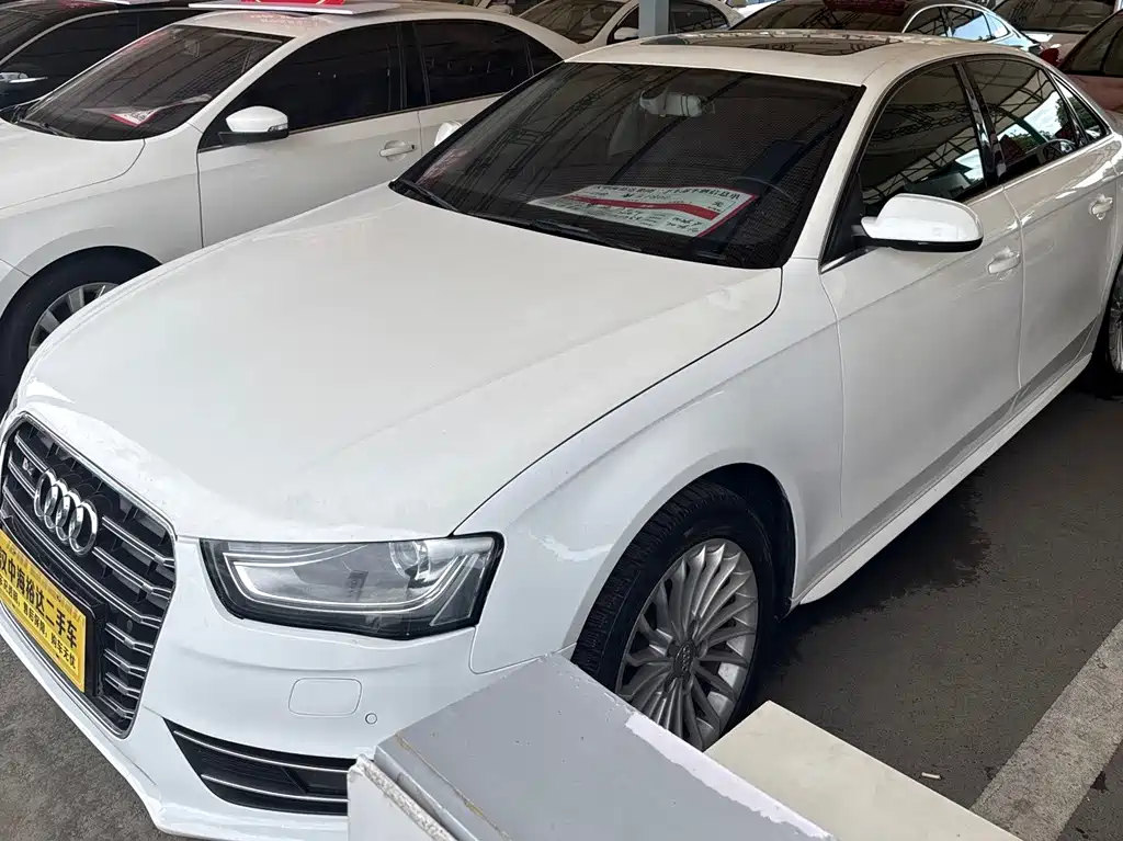 Audi A4L 2014 — фото 1