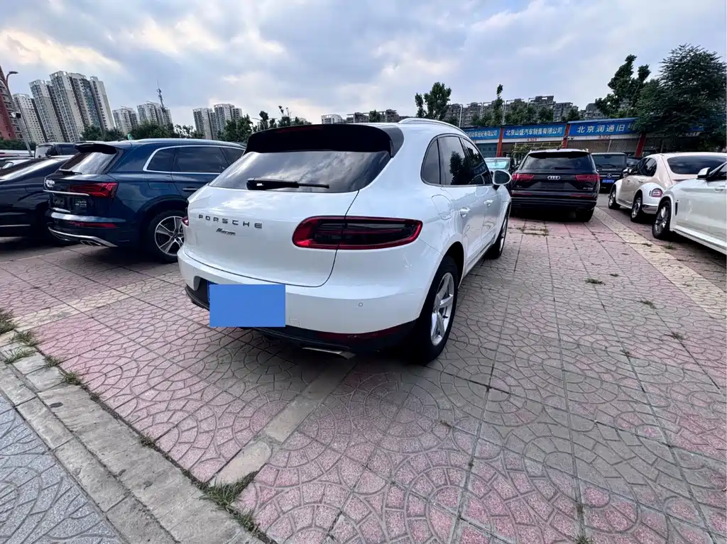 Porsche Macan 2015 — фото 12