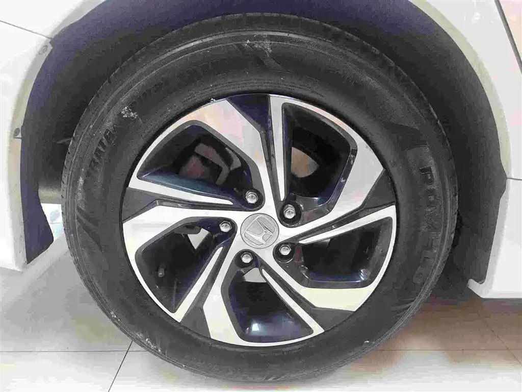 Honda Accord 2018 — фото 18
