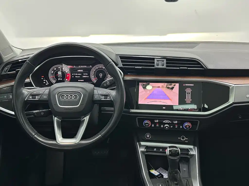 Audi Q3 2022 — фото 10