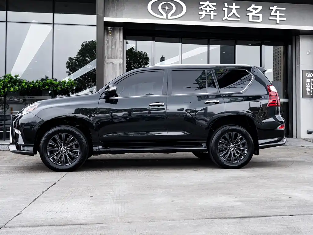 Lexus GX 2022 — фото 4