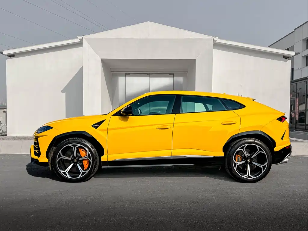 Lamborghini Urus 2020 — фото 6