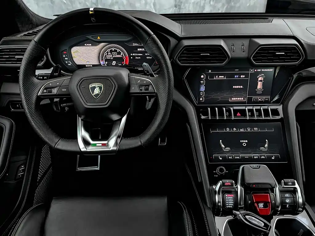 Lamborghini Urus 2020 — фото 11