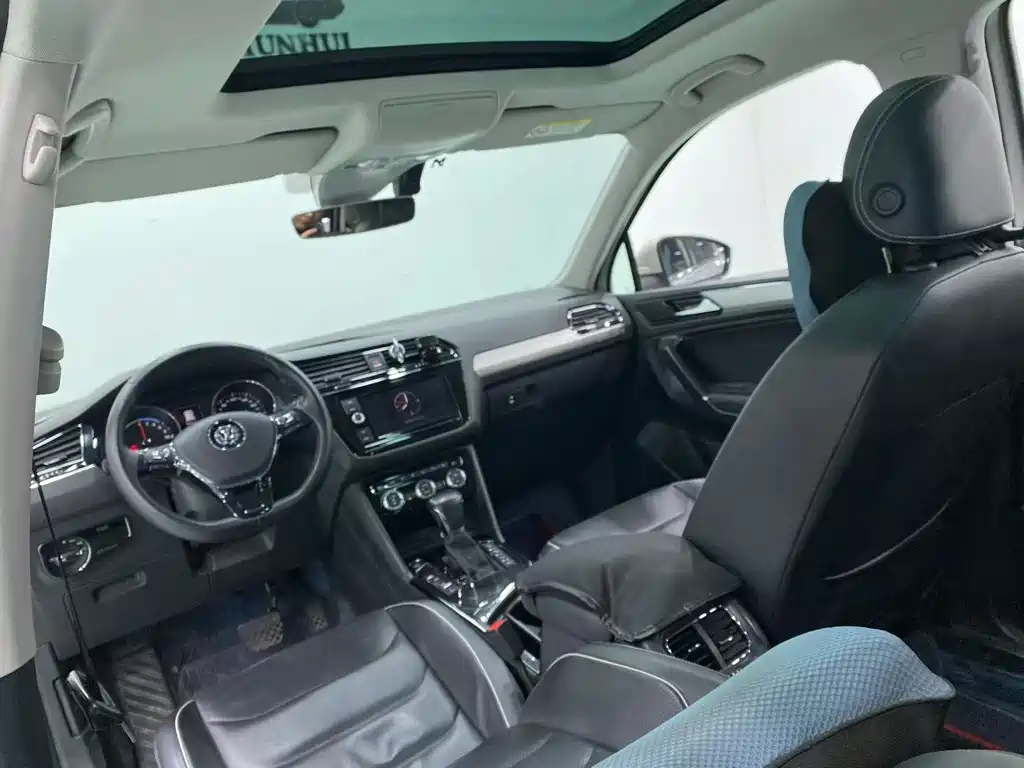 Volkswagen Tiguan L Plug-In Hybrid 2020 — фото 6