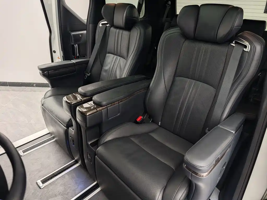 Toyota Alphard 2018 — фото 14