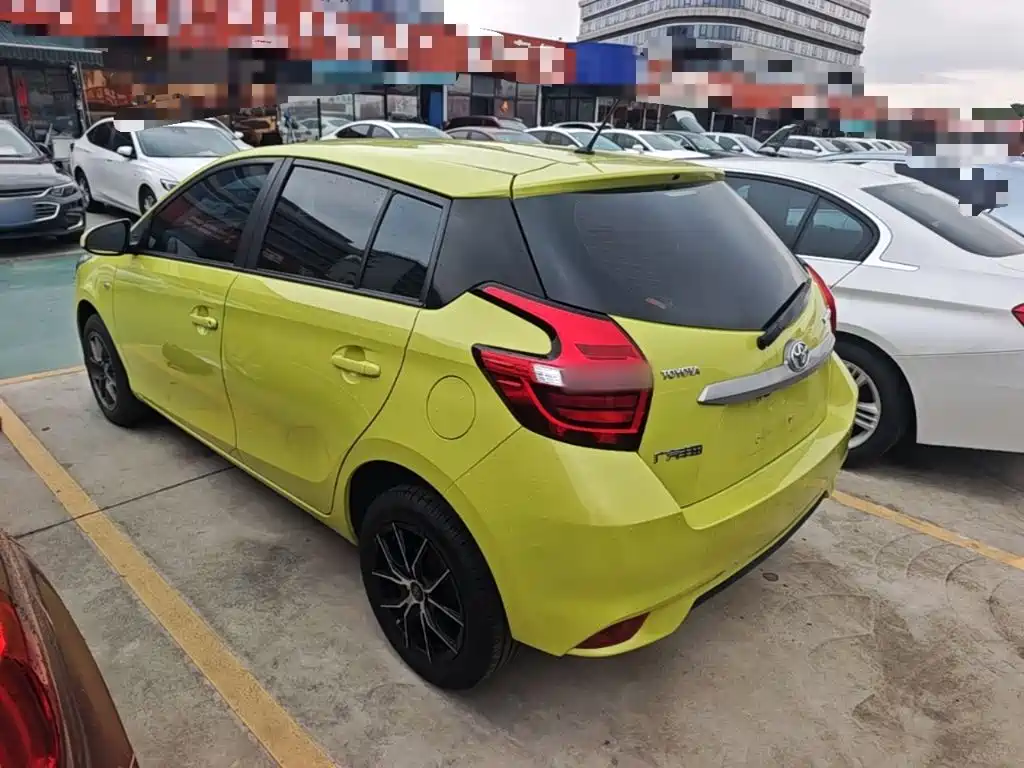Toyota Yaris L 2019