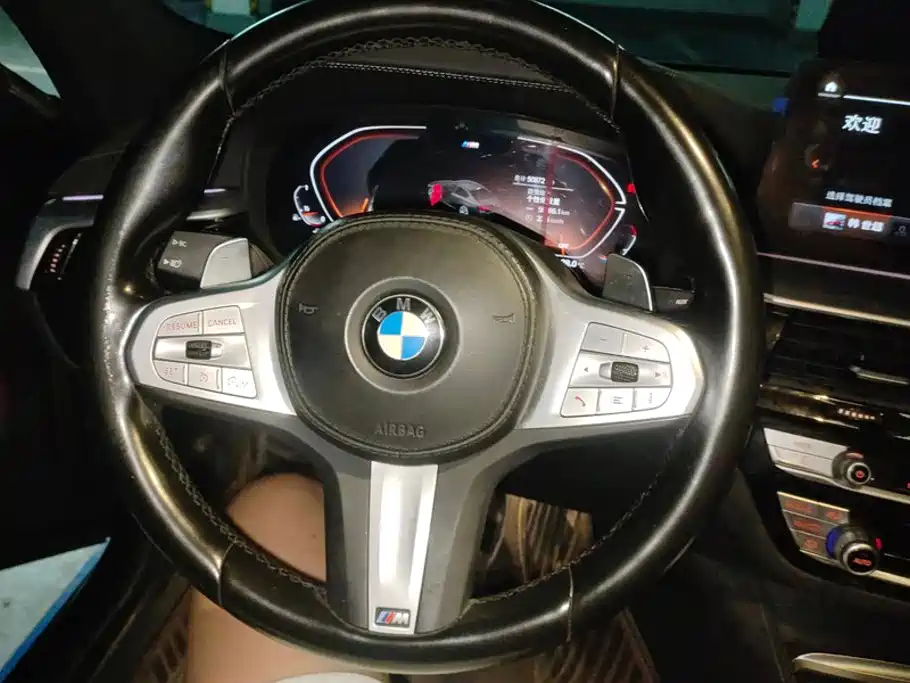 BMW 5 Series 2023 — фото 15