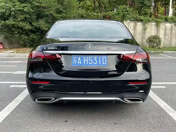 Mercedes-Benz E-Class 2023
