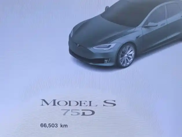 Tesla Model S 2019 — фото 13