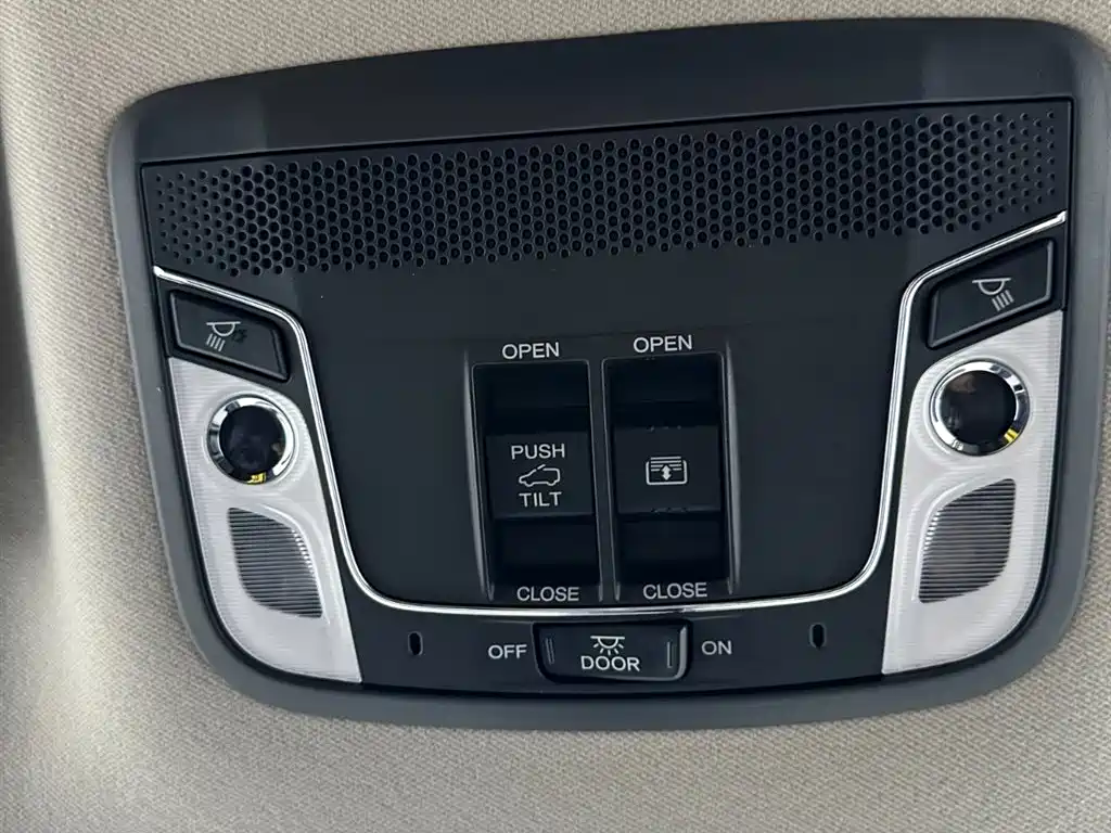 Honda Vezel 2021 — фото 17