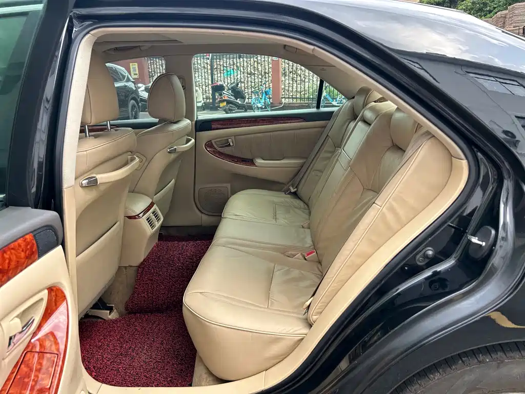 Toyota Crown 2005 — фото 15