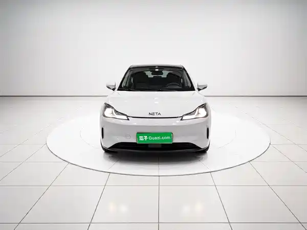 Neta V 2022