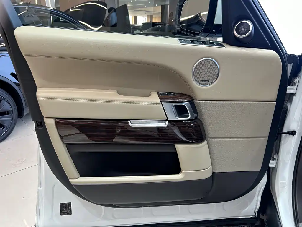 Land Rover Range Rover 2017 — фото 8