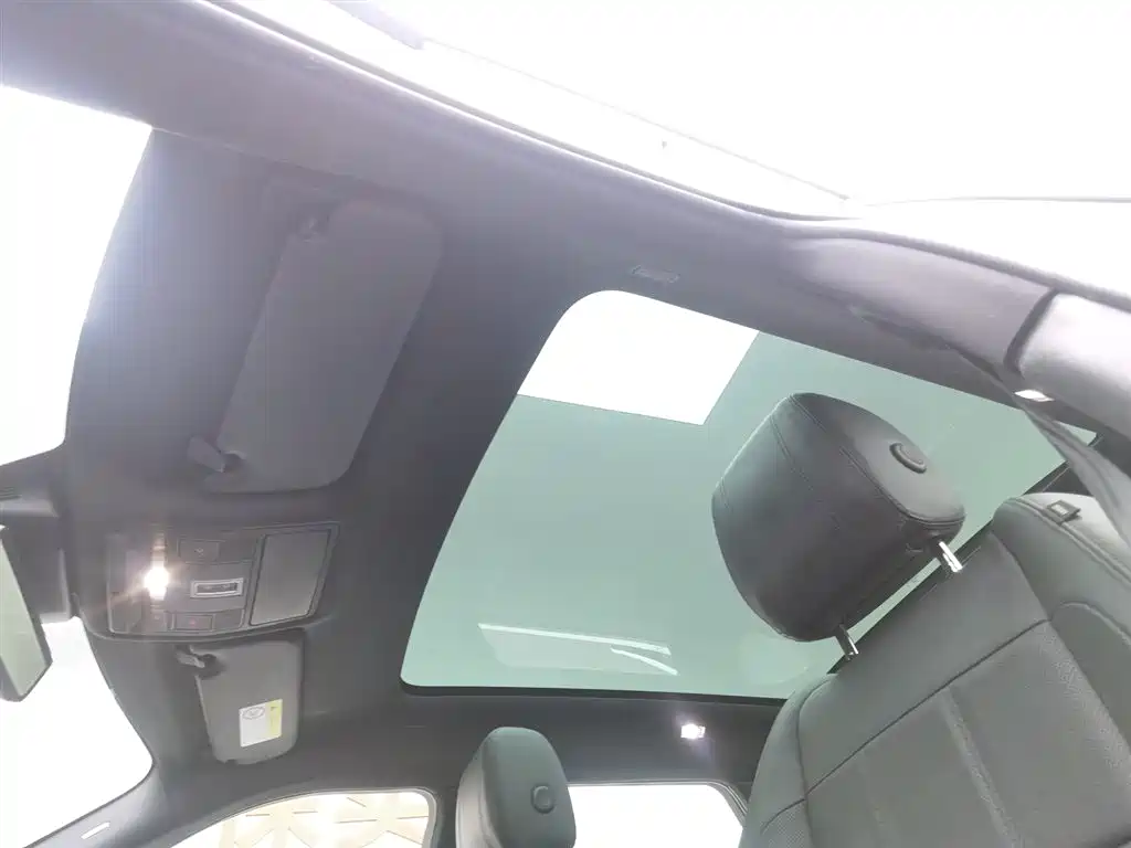 Land Rover Evoque 2021 — фото 14