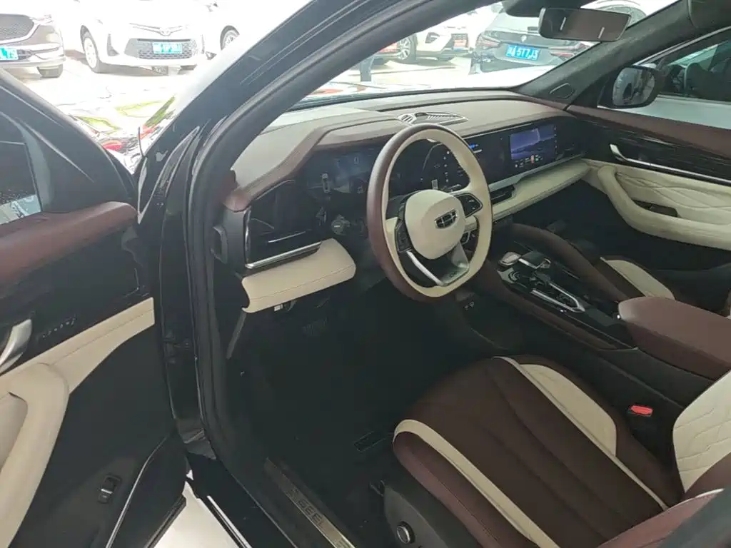 Geely Xingyue L 2023 — фото 16