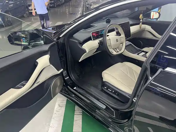 NIO ET5T 2025