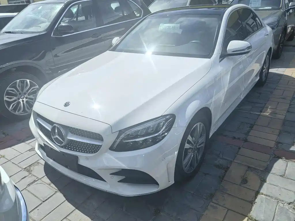 Mercedes-Benz C-Class 2021