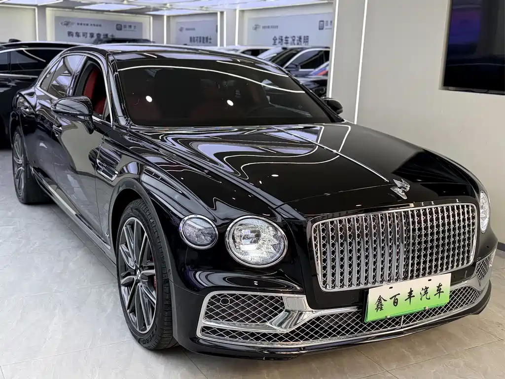 Bentley Flying Spur Plug-In Hybrid 2023 — фото 3