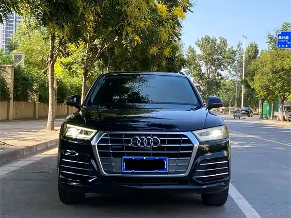 Audi Q5L 2019