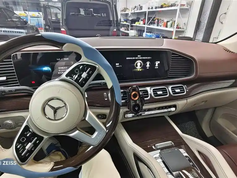 Mercedes-Benz GLS 2023 — фото 8