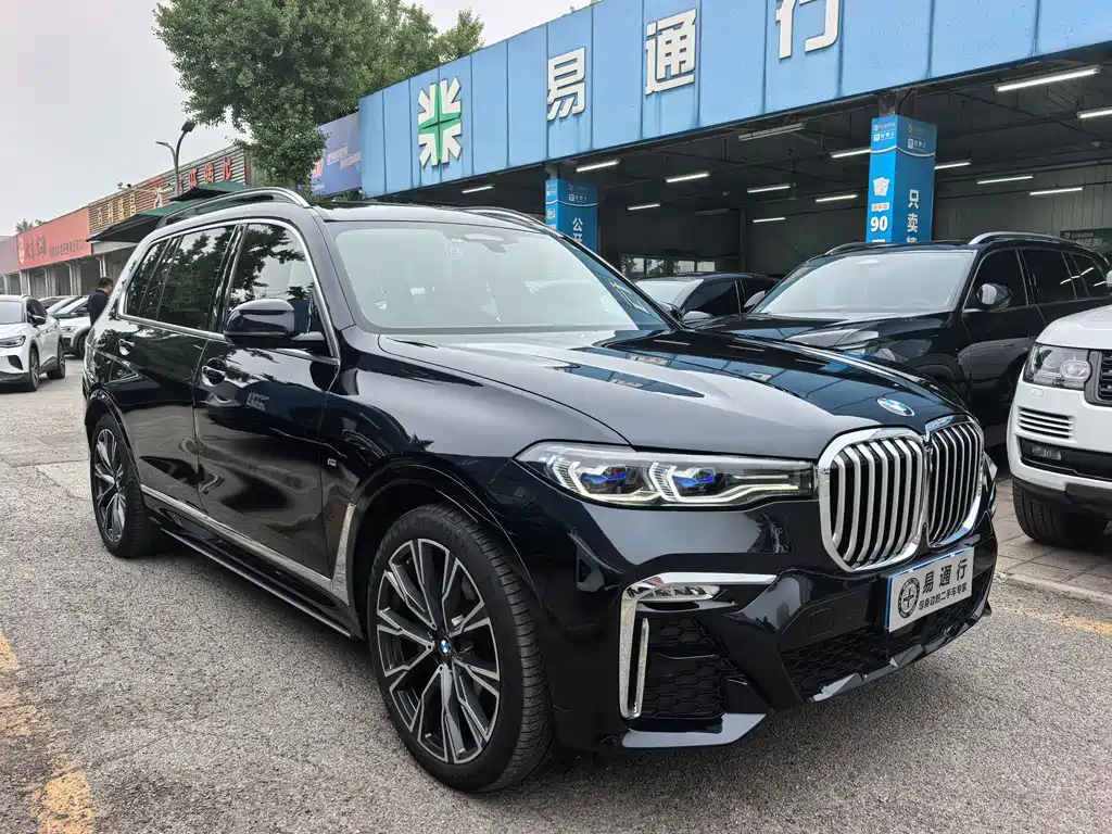 BMW X7 2022 — фото 3